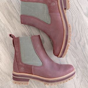 Timberland Courmayeur Valley Chelsea Women’s boot, Burgandy Nubuck, 9M